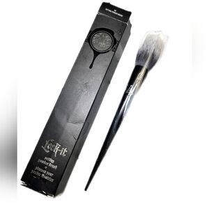 Kat Von D Black and White Setting Powder Brush #20